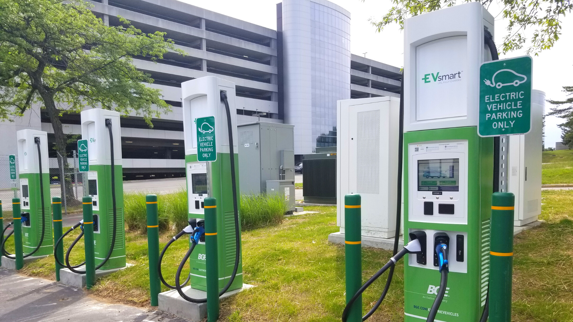 BWI Thurgood Marshall Airport and BGE Celebrate New Electric Vehicle Charging Stations